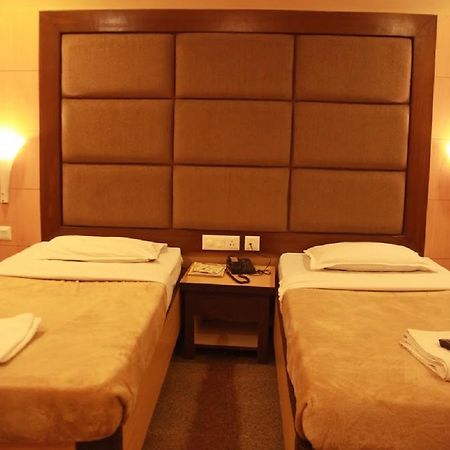 Hotel Parklane Χιντεραμπάντ Εξωτερικό φωτογραφία